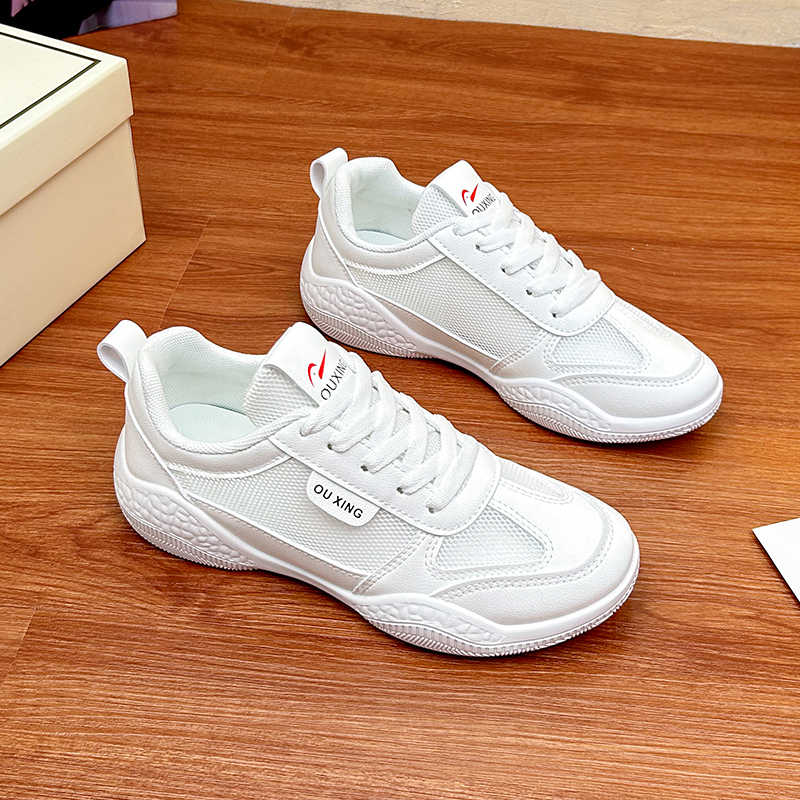 Tênis Feminino Confortável de  - Luxury Lifestyle For Women avaliação e preço