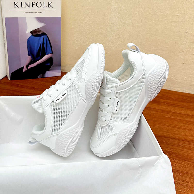 Tênis Feminino Confortável de  - Luxury Lifestyle For Women avaliação e preço
